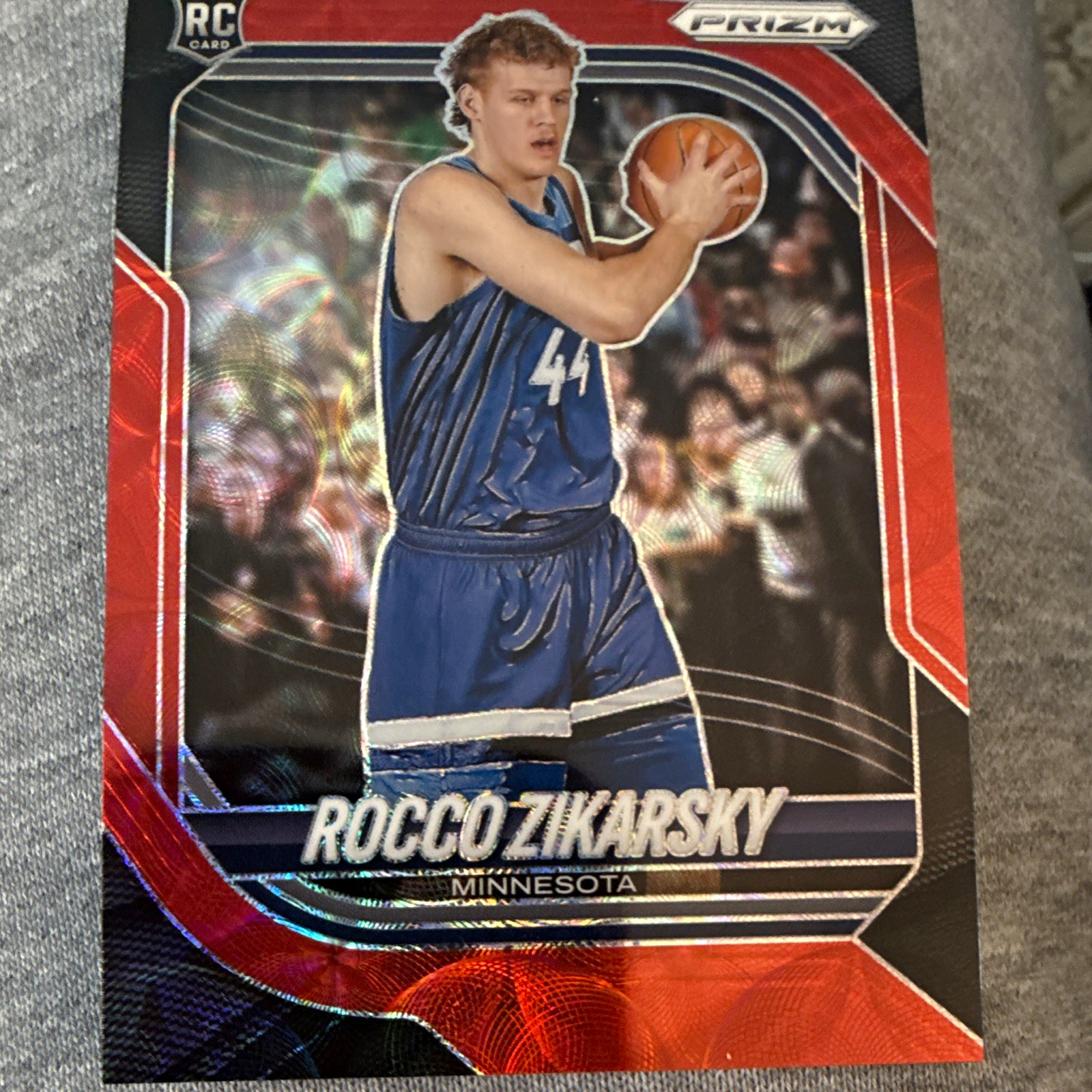 Panini 2025-26 Prizm Rocco Zikarsky Rookie Red Wave Prizm #36 /88 MIN