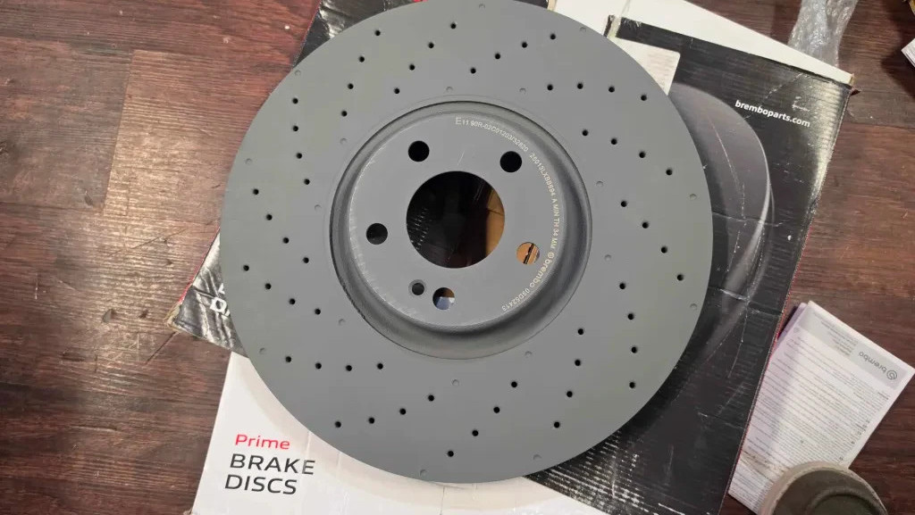 Brembo Front Brake Rotor for  2017-2023 Mercedes Benz C43 AMG E300 E43 09D52413