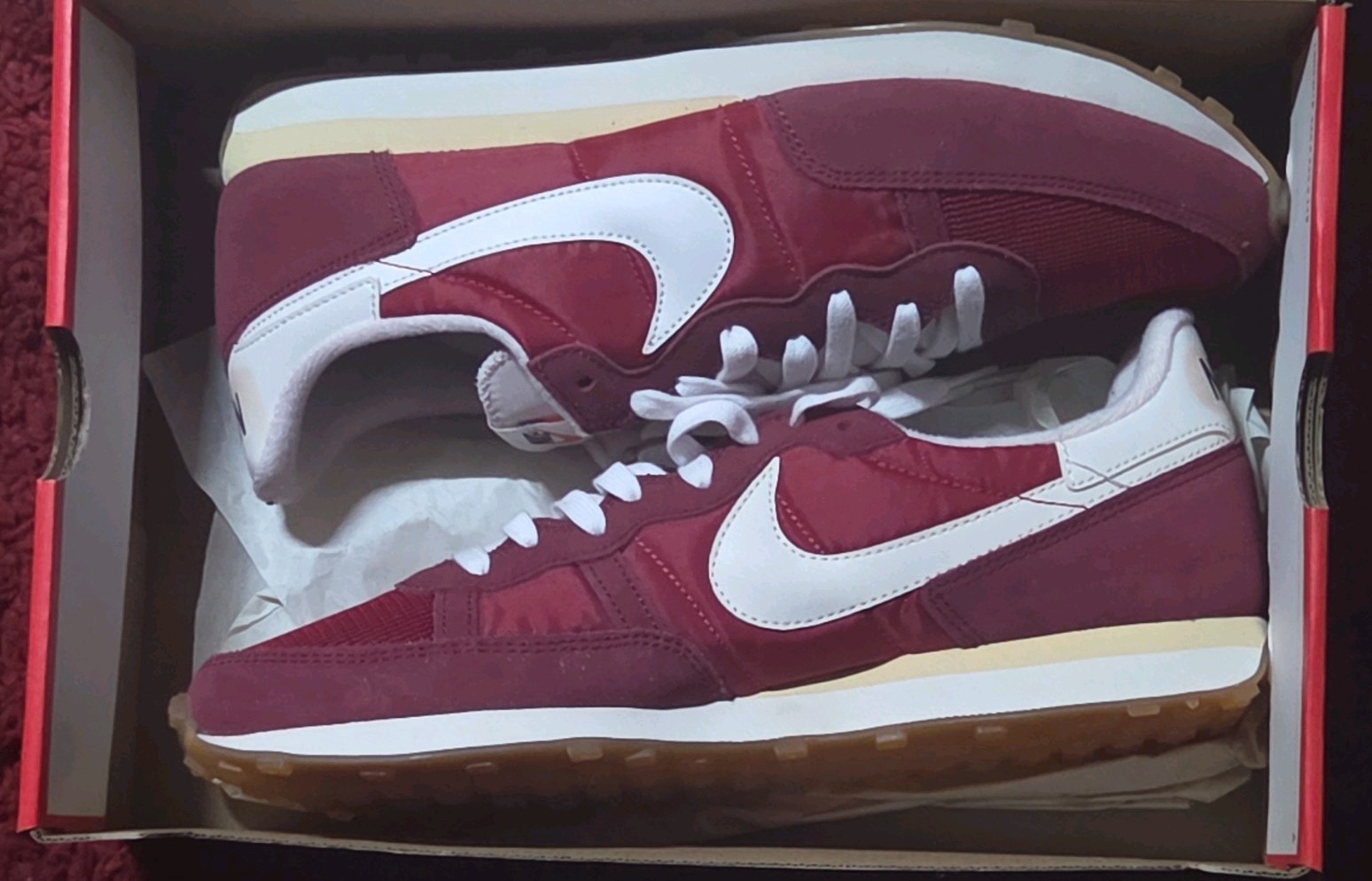 Nike Challenger OG Gym Red/White/Team Red Low Top Mesh Sneakers Deadstock