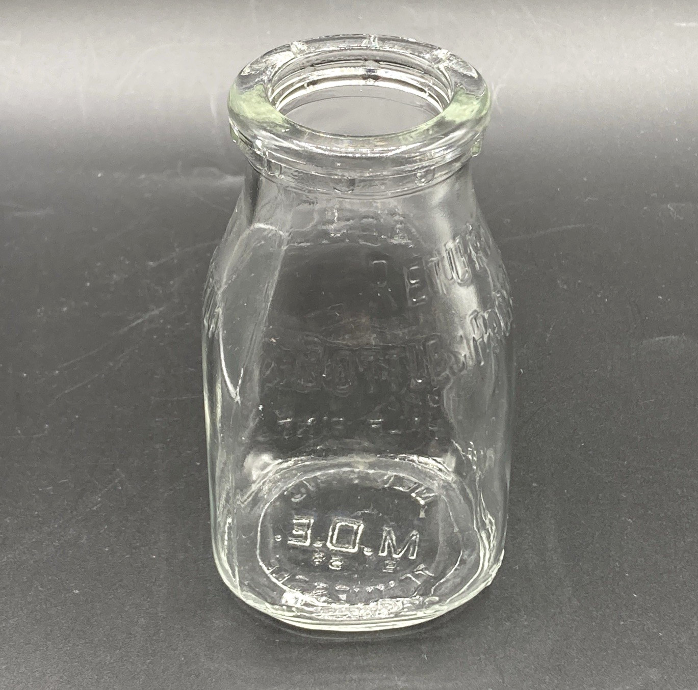 Vintage M.D.E. Memphis TN Half Pint Glass Milk Bottle Embossed 4 1/2\ Vintage M.D.E. Memphis TN Half Pint Glass Milk Bottle Embossed 4 1/2\