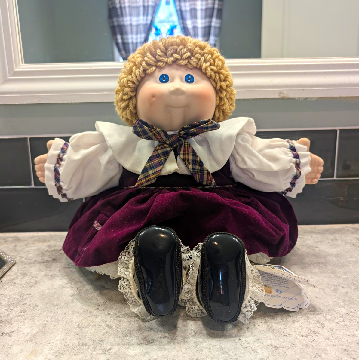 Rare Low #476 Vintage 1985 Cabbage Patch Porcelain Doll Della Frances Signed NWT Rare Low #476 Vintage 1985 Cabbage Patch Porcelain Doll Della Frances Signed NWT