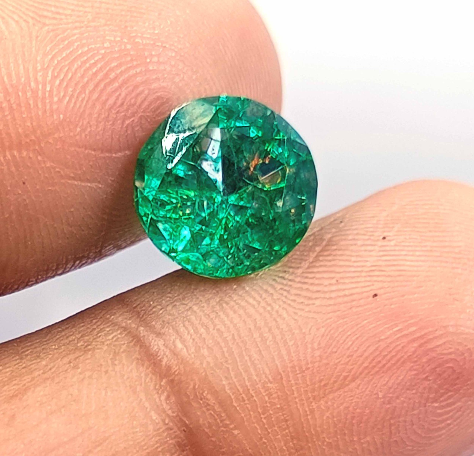 5.59 Ct Natural Certified Colombian Green Emerald Round Cut Loose Gemstone NCH