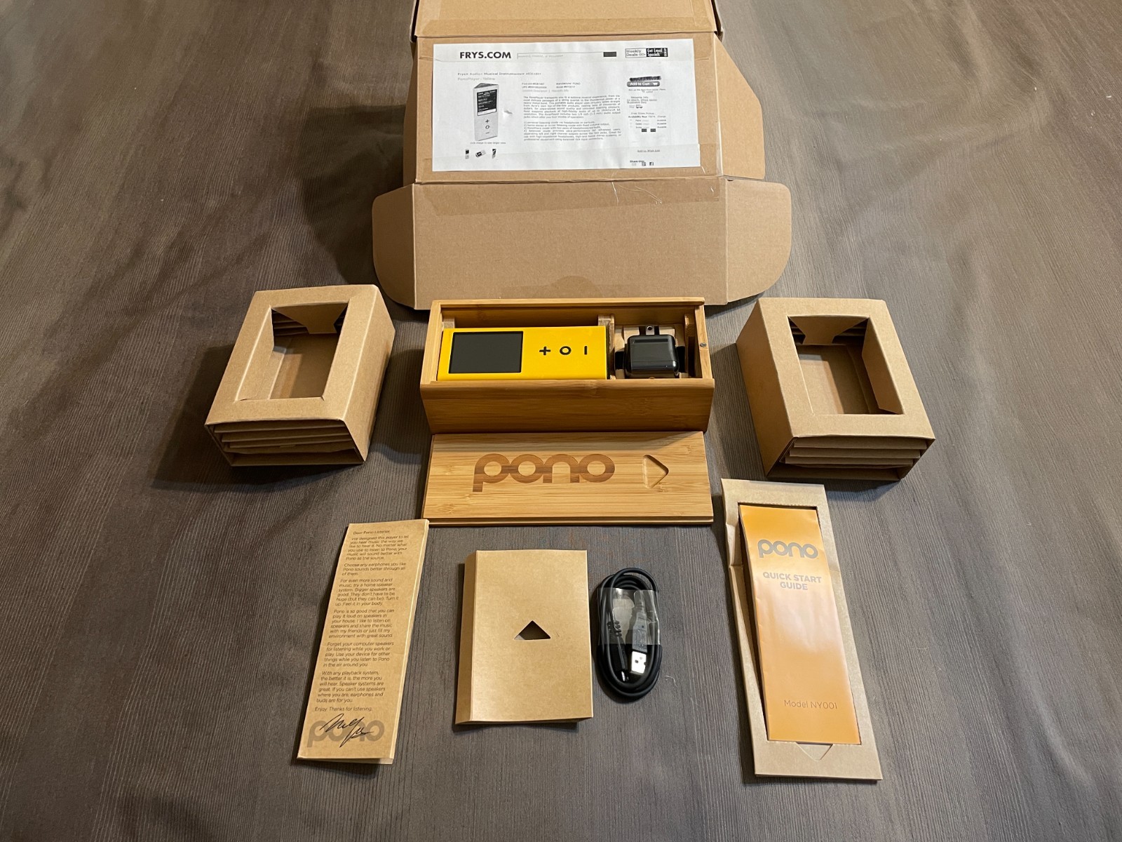 Neil Young PonoPlayer NY001 Yellow Digital Audio Player Open Box Complete