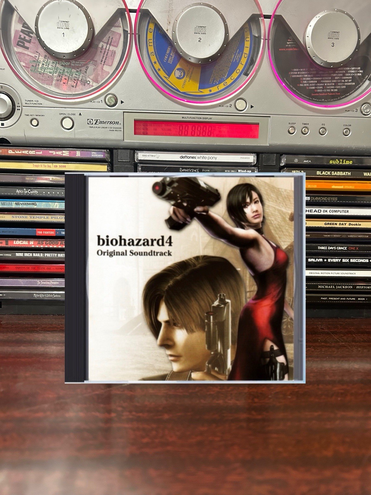 Resident Evil 4 OST (2005) - 3 CD Set - BRAND NEW Resident Evil 4 OST (2005) - 3 CD Set - BRAND NEW
