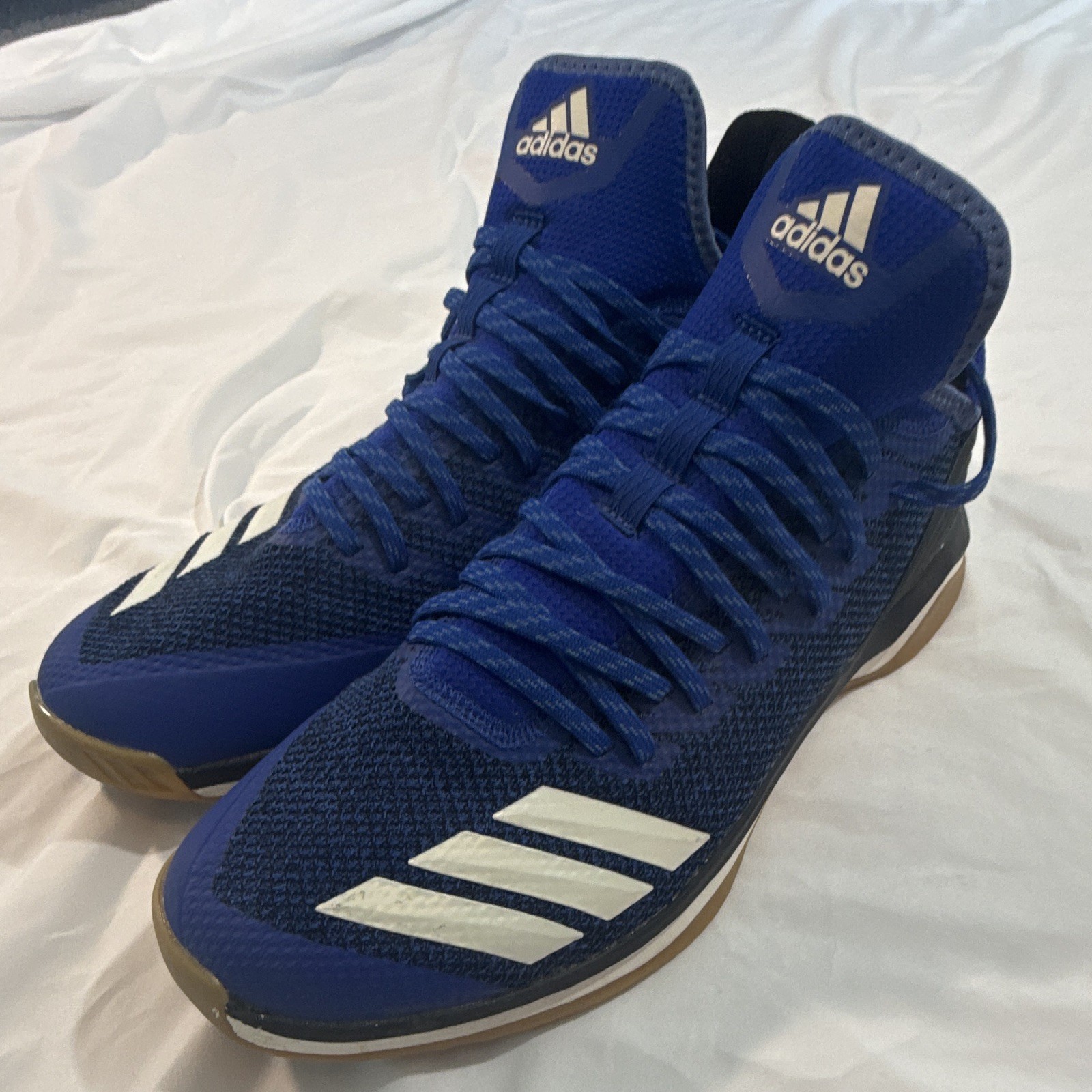 adidas Crazyflight Men’s Low Top Lace Up Sneaker Blue/White Gum Rubber Sole