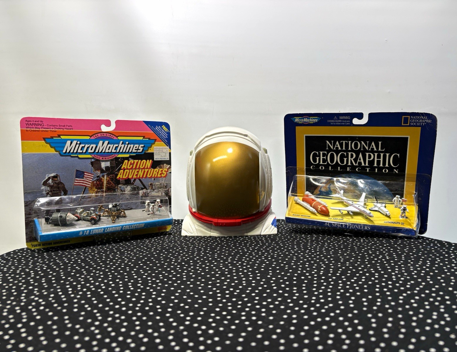 Micro Machines Action Adventures #18 Lunar Landing Space Playset 1993 Unopened