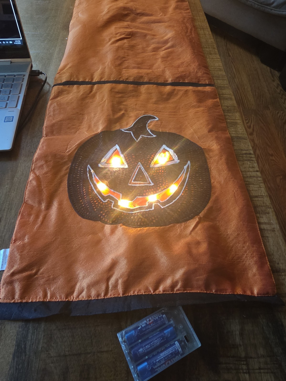 Pier 1 Imports Halloween Jack O\' Lantern Table Runner