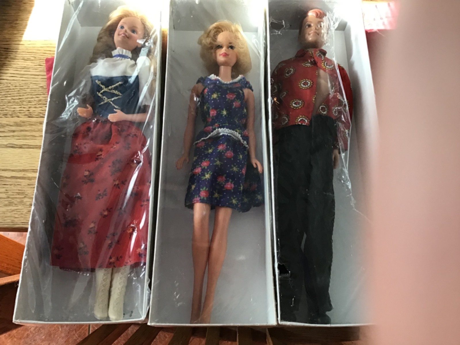 Lot 3 vintage barbies 1960s