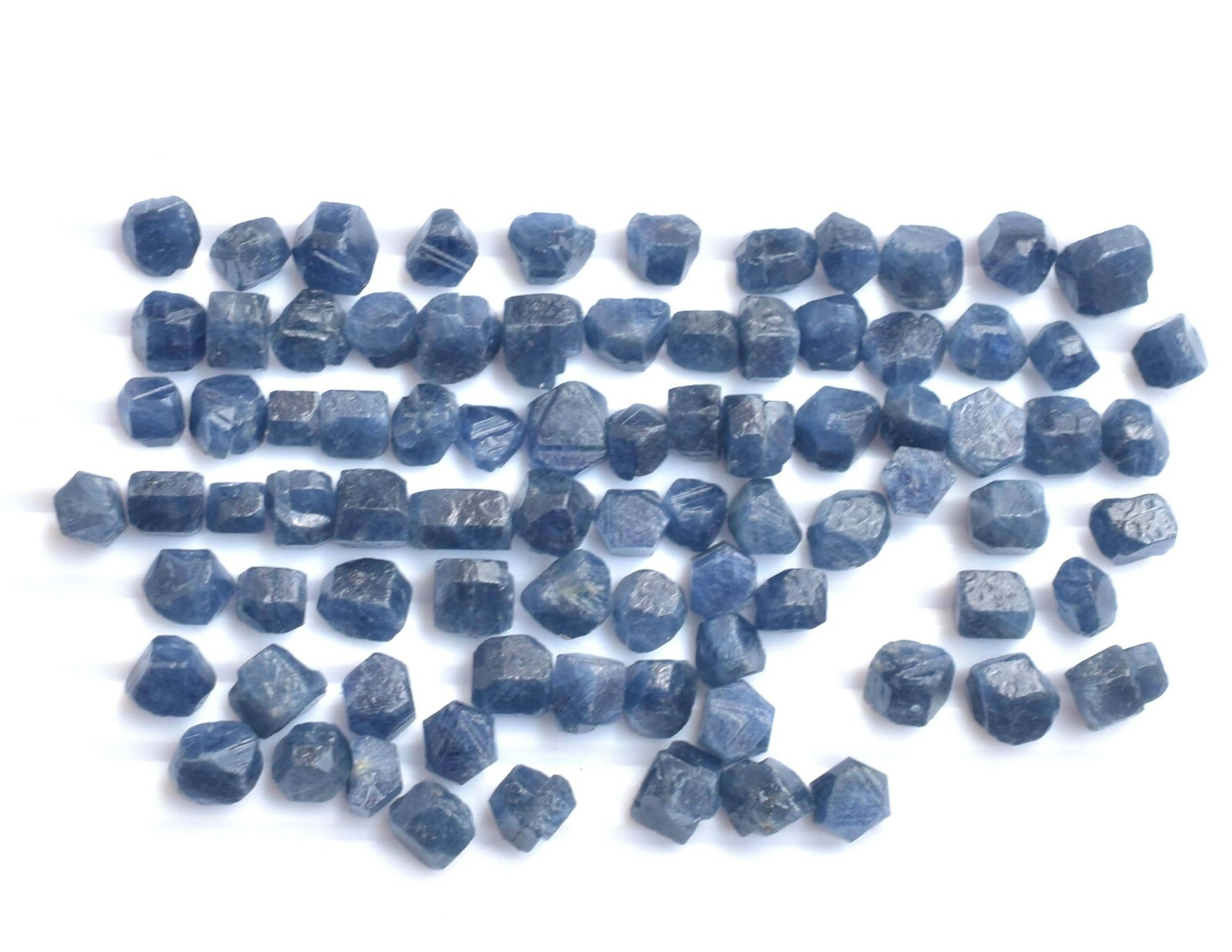 500.00 Ct 100% Natural Blue Sapphire Earth- Mined Specimen Facet Wholesale Rough 500.00 Ct 100% Natural Blue Sapphire Earth- Mined Specimen Facet Wholesale Rough