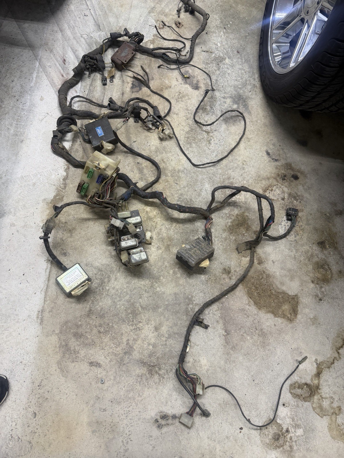 Datsun Nissan 260z Engine Body harness Fuse Box