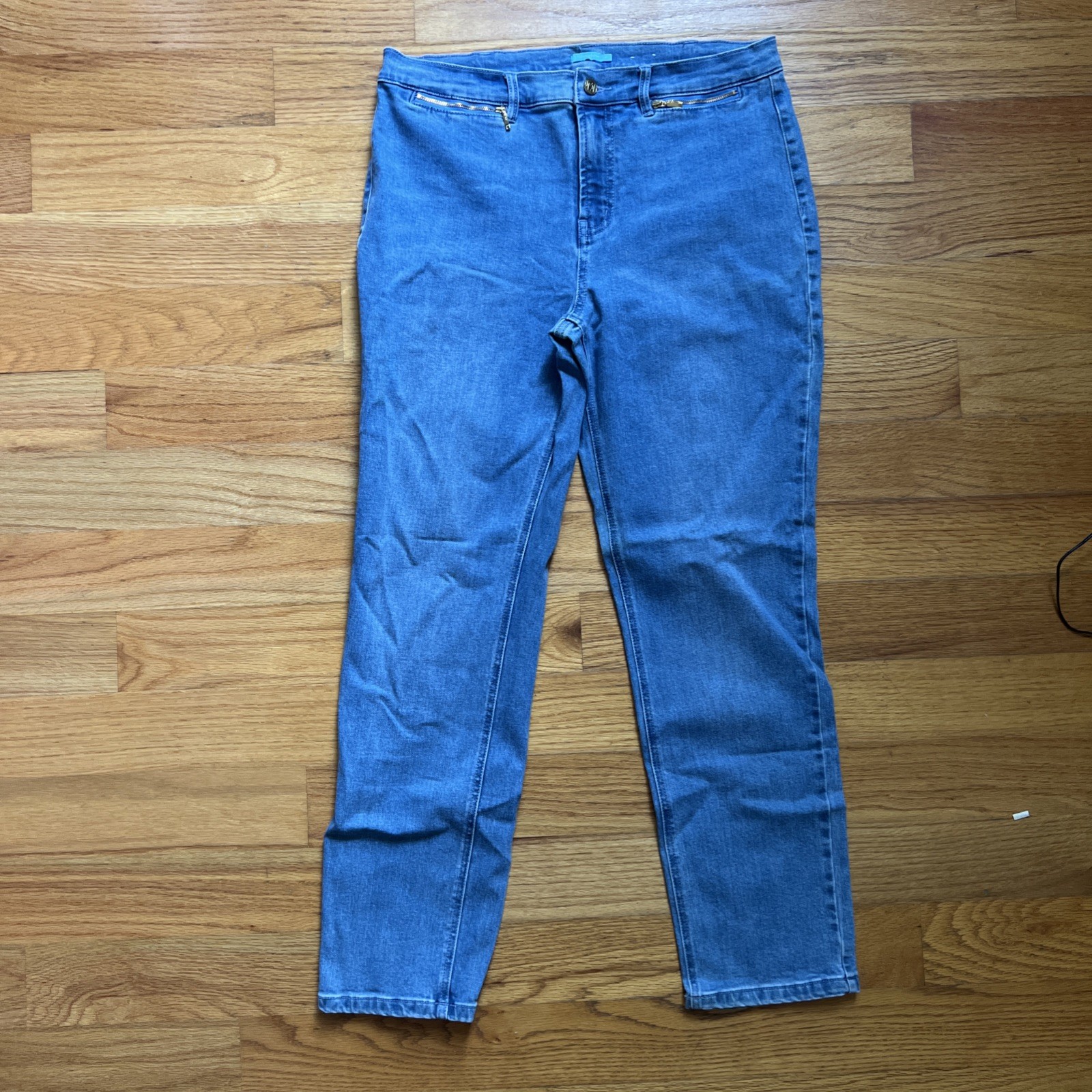 J McLaughlin Jeans Yara Zipper Pocket Mid Rise Slim Fit Straight Leg SZ 10 J McLaughlin Jeans Yara Zipper Pocket Mid Rise Slim Fit Straight Leg SZ 10