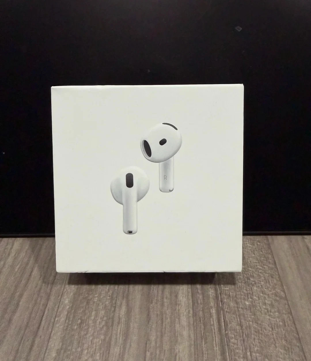 Sealed Apple 4th Generation Wireless In-Ear Headset Active Noise Cancellation Sealed Apple 4th Generation Wireless In-Ear Headset Active Noise Cancellation