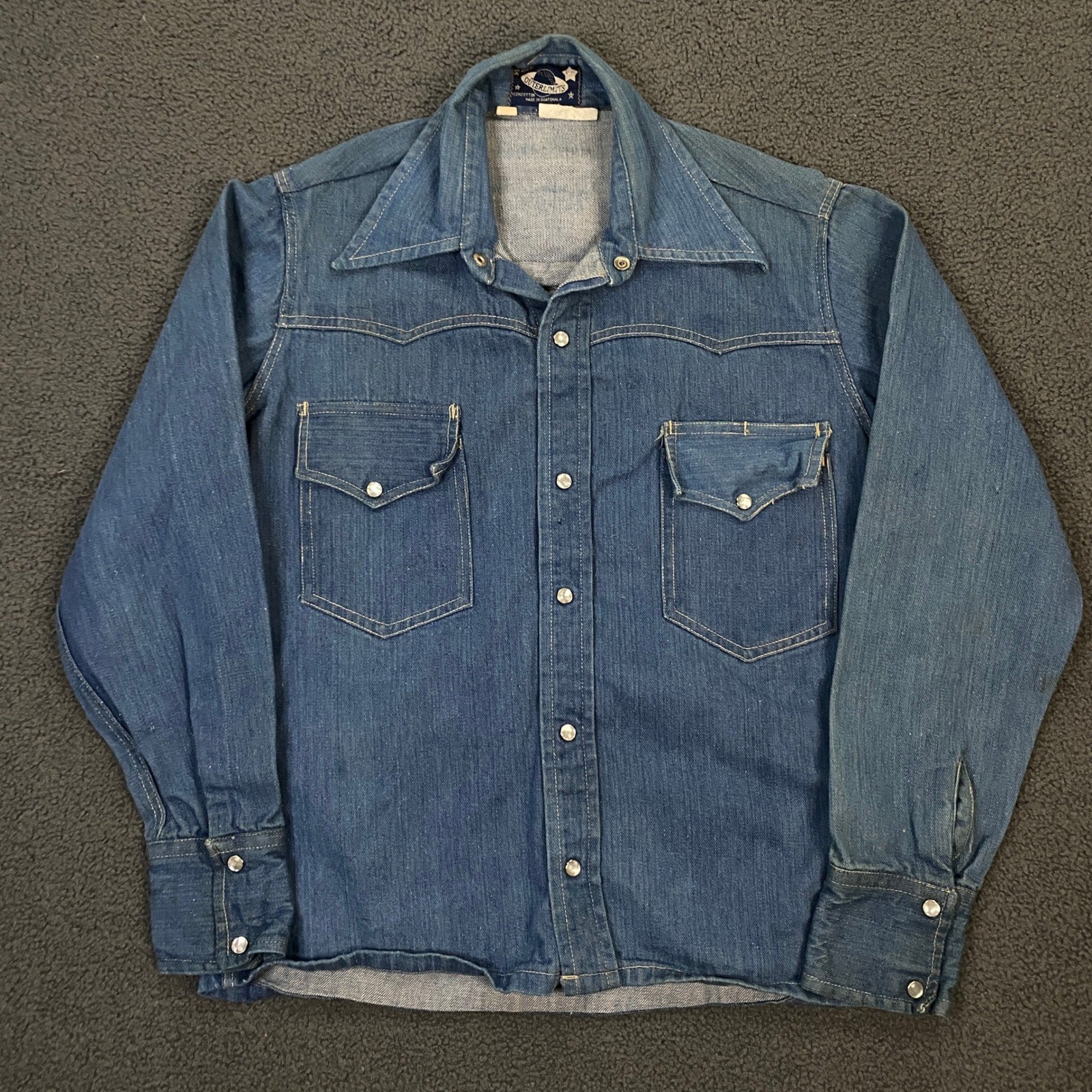 Vintage 70s Denim Western Shirt Mens Small Blue Cropped Pearl Snap Dagger Collar