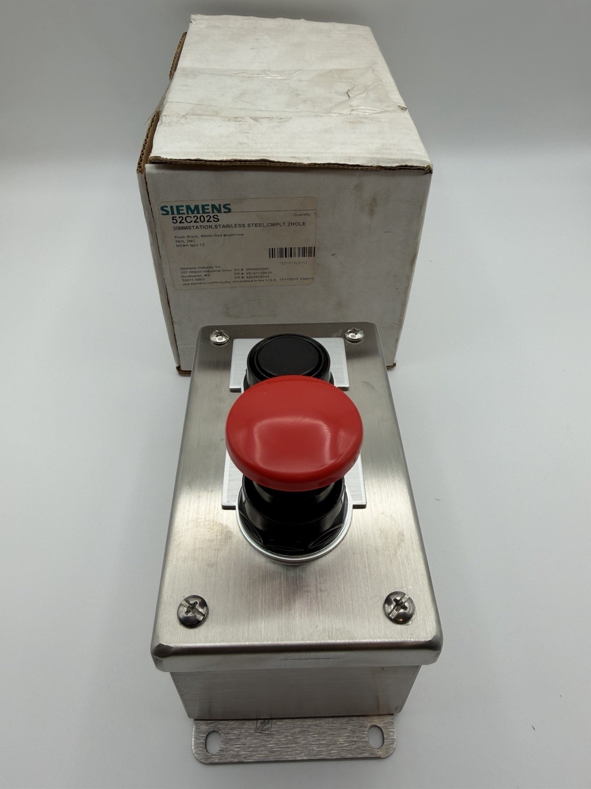 Siemens 52C202S Class 52 Heavy Duty Stainless Steel Pushbutton Station NEMA 4X Siemens 52C202S Class 52 Heavy Duty Stainless Steel Pushbutton Station NEMA 4X