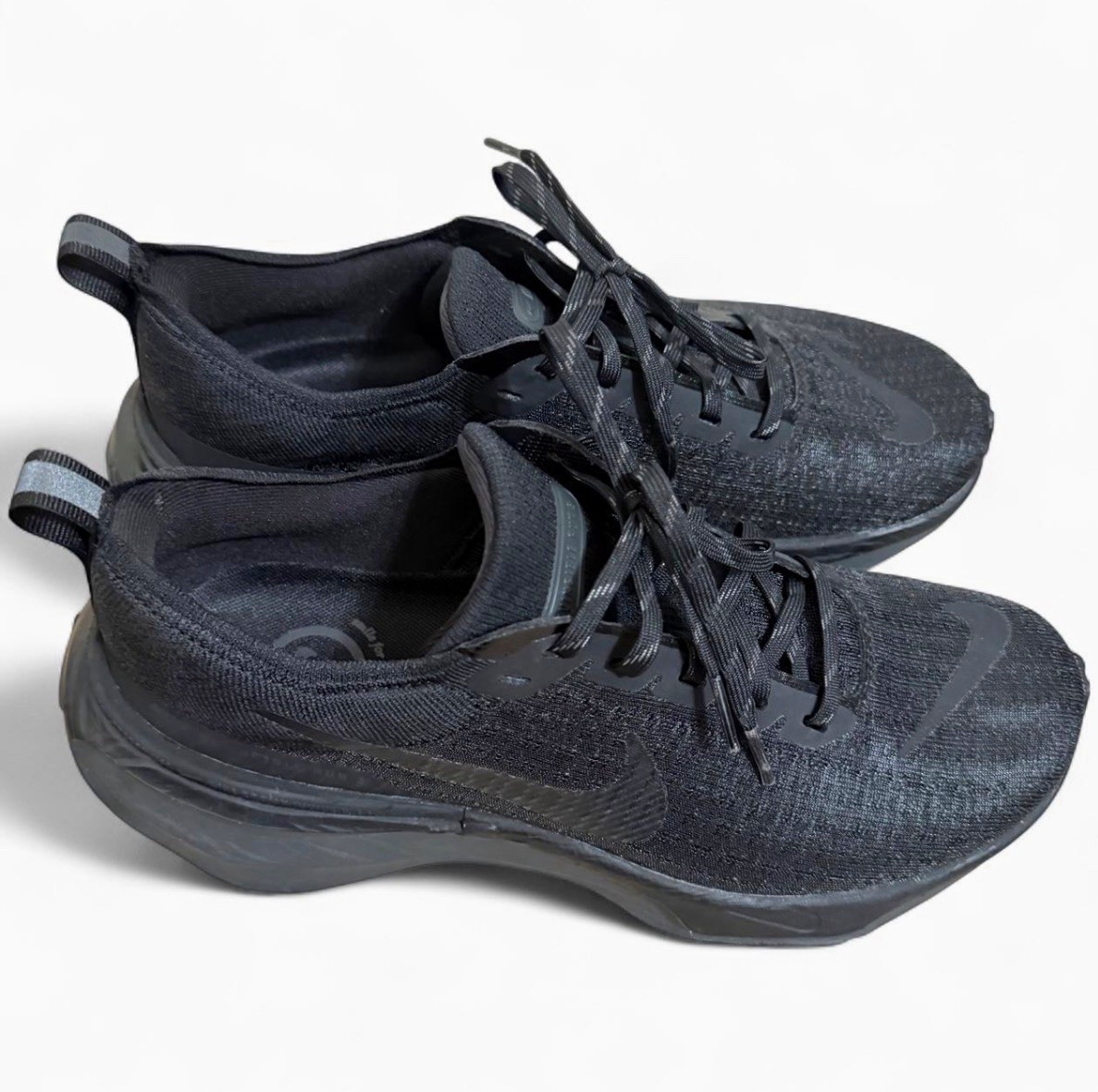 Nike ZoomX Invincible 3 Black Anthracite Men’s Low Top FlyKnit DR2615-005 Nike ZoomX Invincible 3 Black Anthracite Men’s Low Top FlyKnit DR2615-005