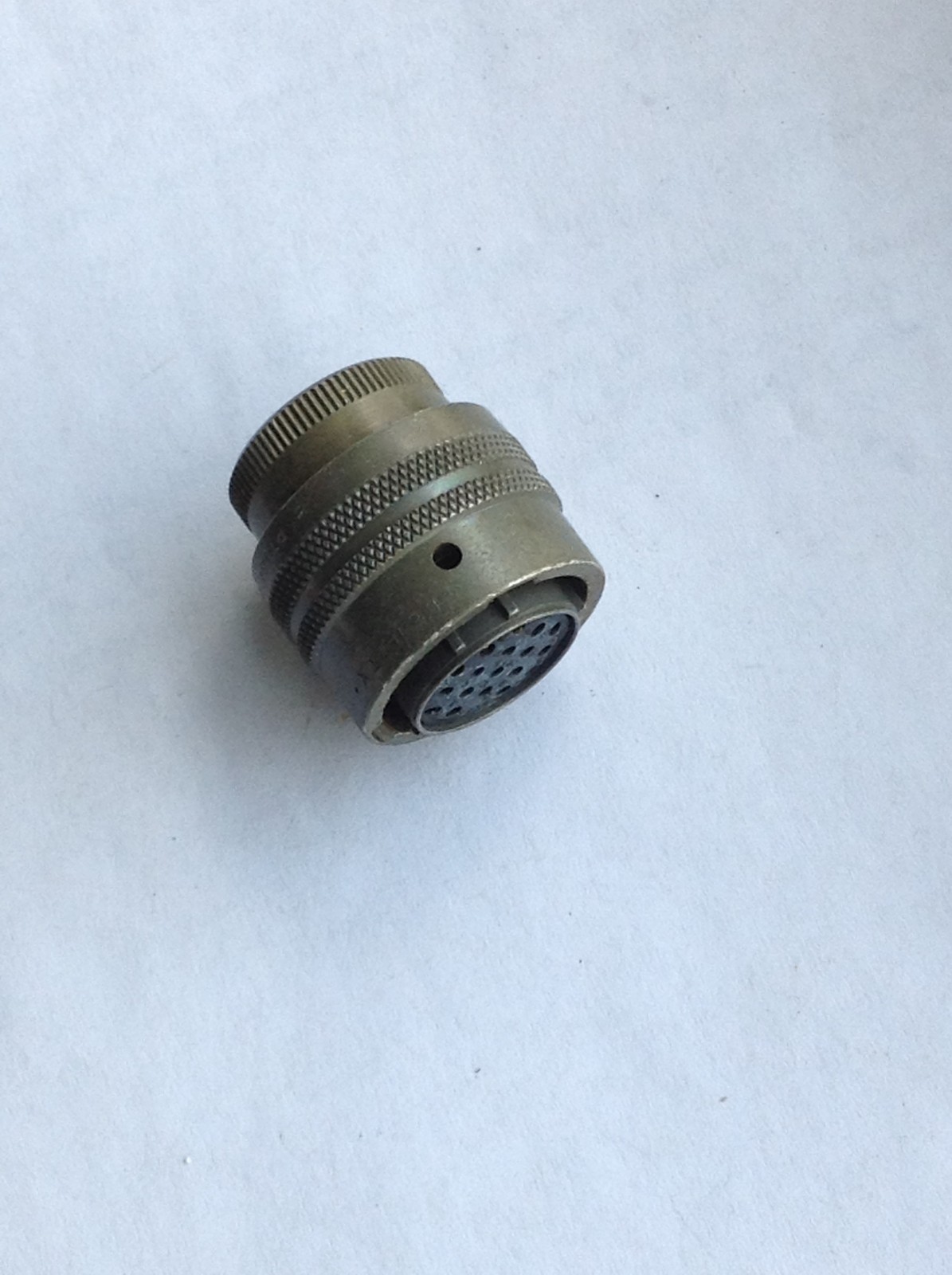 BENDIX AMPHENOL PT06E-14-19S Circular Cable Connector 19 Pos Female Solder Cup