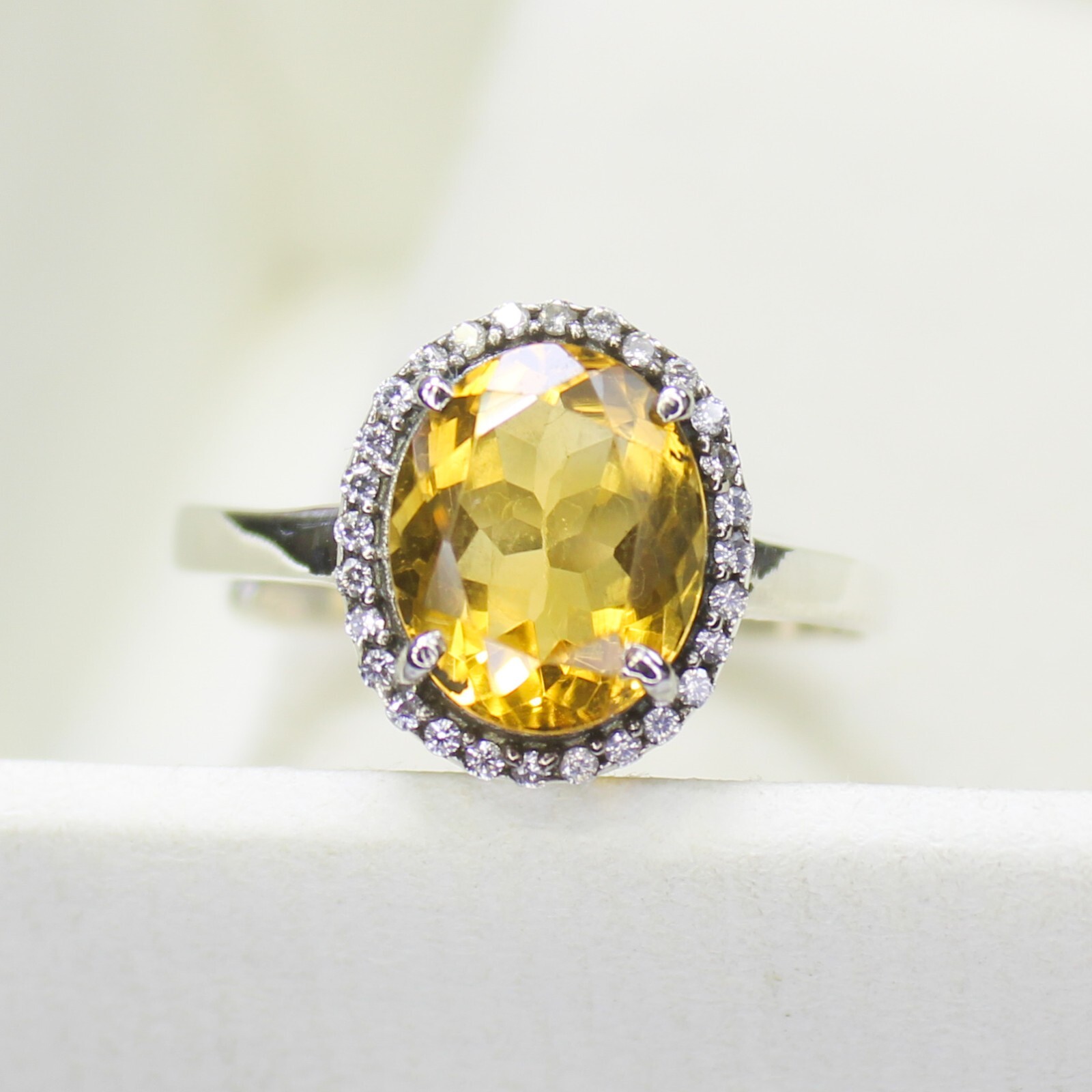 Natural Citrine Ring With 925 Sterling Silver in All Sizes Available Natural Citrine Ring With 925 Sterling Silver in All Sizes Available
