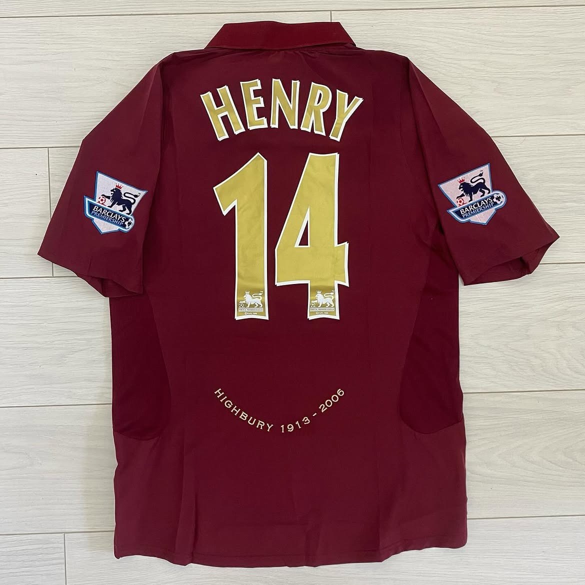 Arsenal 2005/06 Highbury Home Jersey Henry #14 BNWT O2 Premier League Arsenal 2005/06 Highbury Home Jersey Henry #14 BNWT O2 Premier League