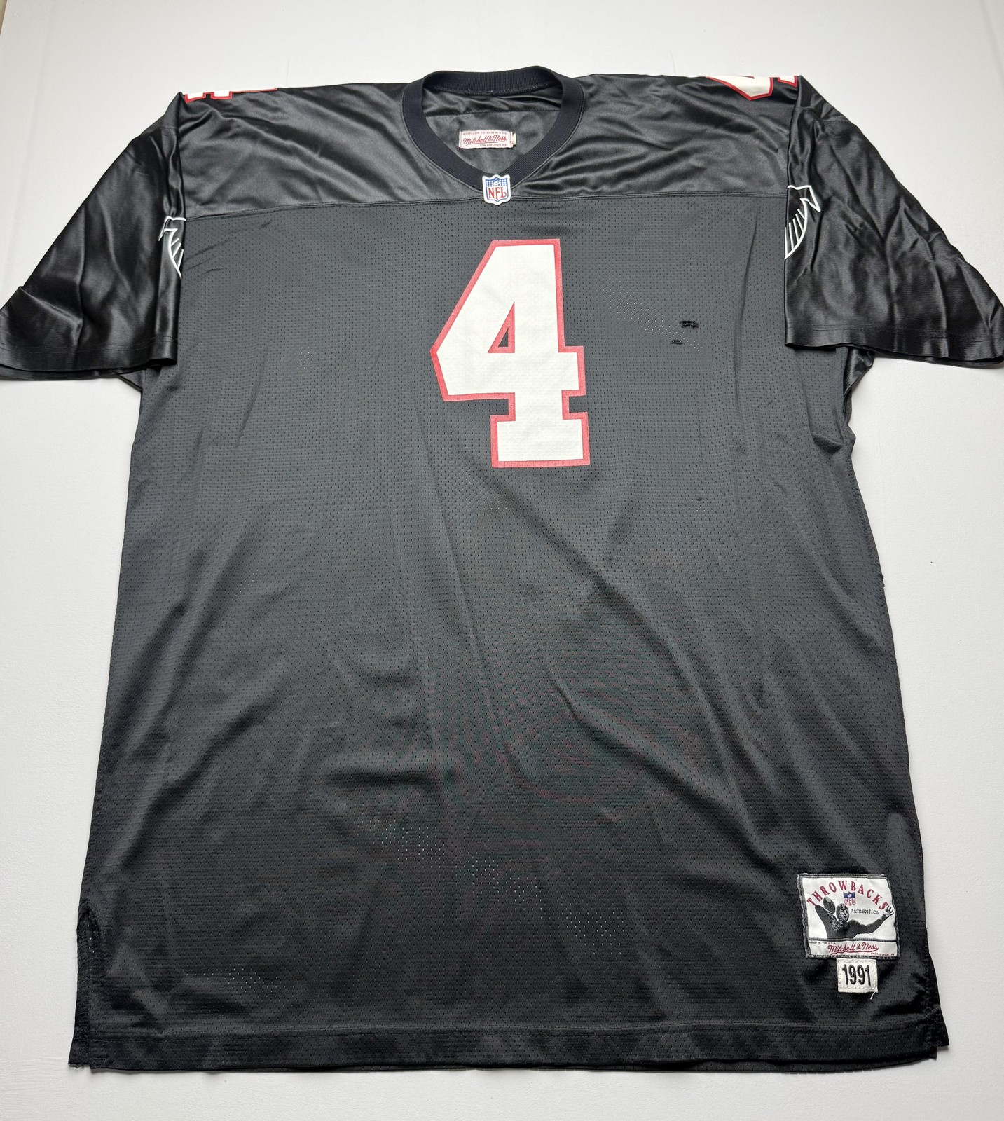 Vintage Atlanta Falcons Jersey Mens NFL Mitchell & Ness Brett Favre 4 1991 Read