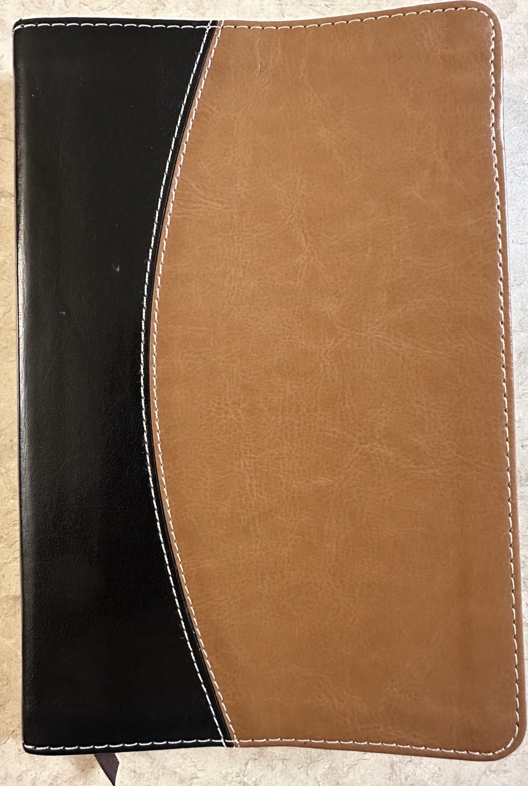 NASB, Thinline Bible, Leathersoft, Black/Tan, Red Letter Edition Zondervan Publ NASB, Thinline Bible, Leathersoft, Black/Tan, Red Letter Edition Zondervan Publ