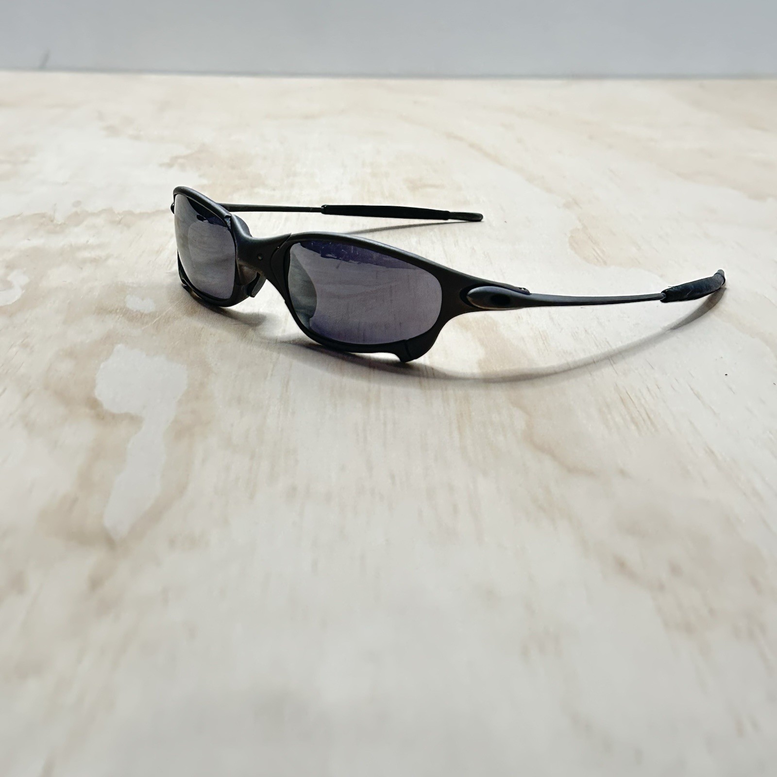 Oakley original Juliet sunglasses 90s Vintage Eyewear Need Work Frame Solid