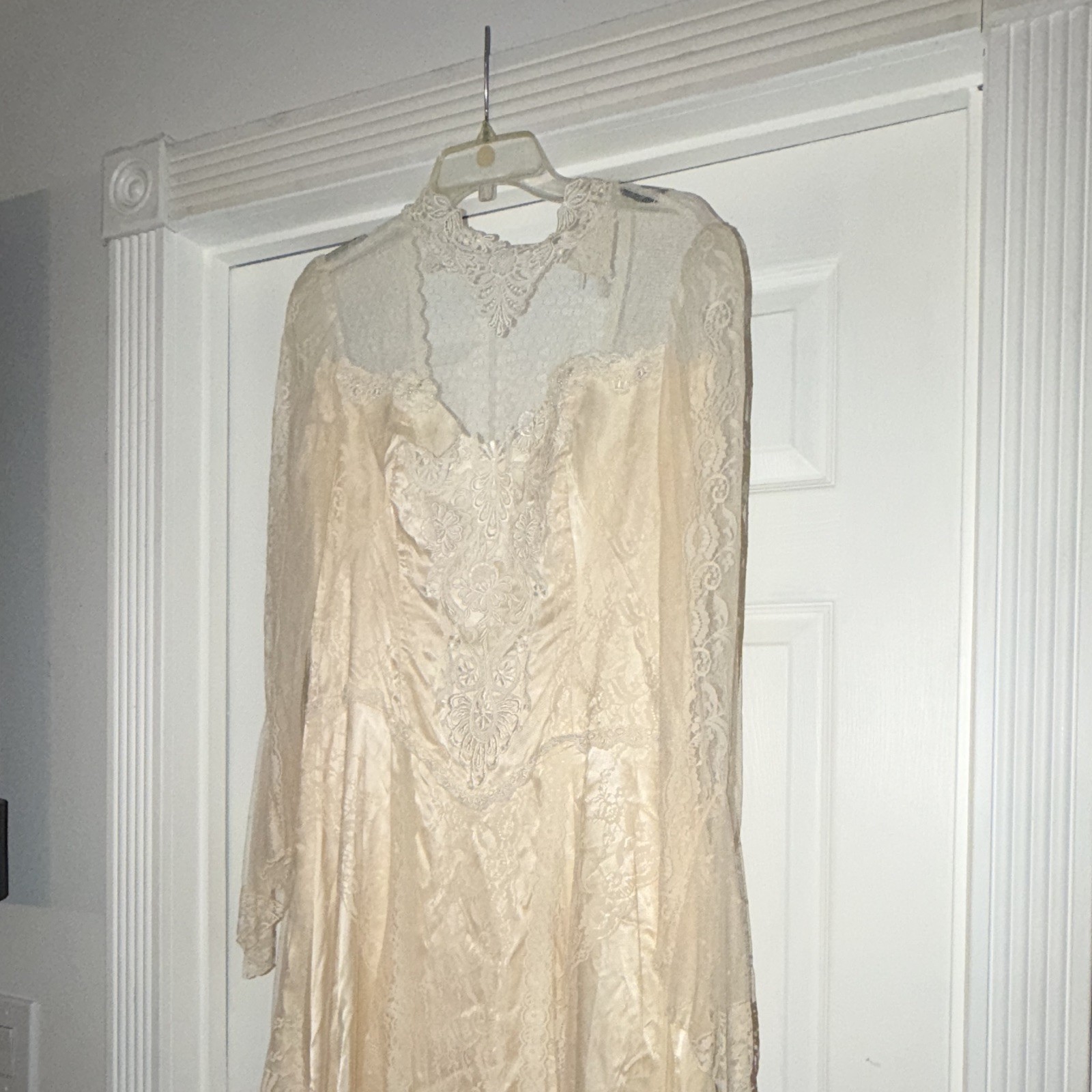 Vintage 70s Susan Lane Country Elegance Lace Wedding Dress | Peach & Ivory | Med