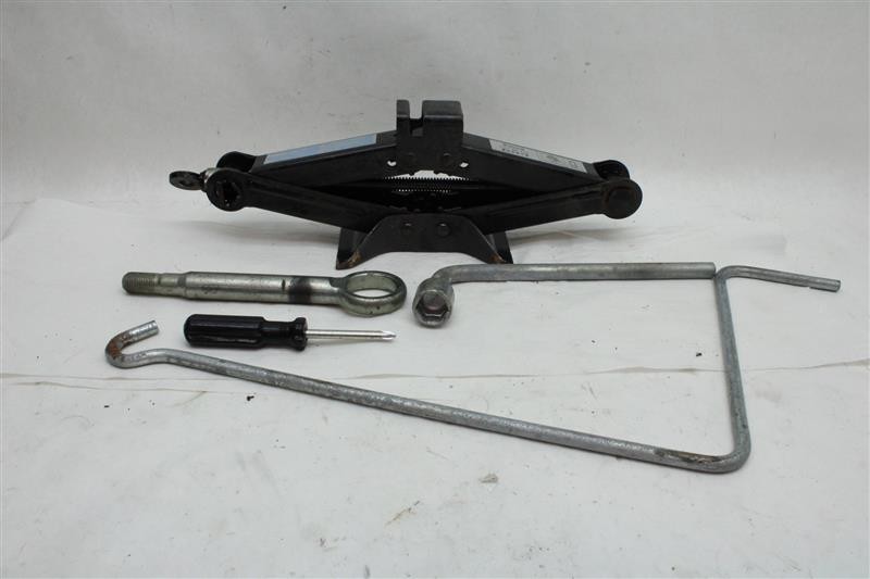 Used Floor Jack fits: 2010 Subaru Impreza Jack Grade A