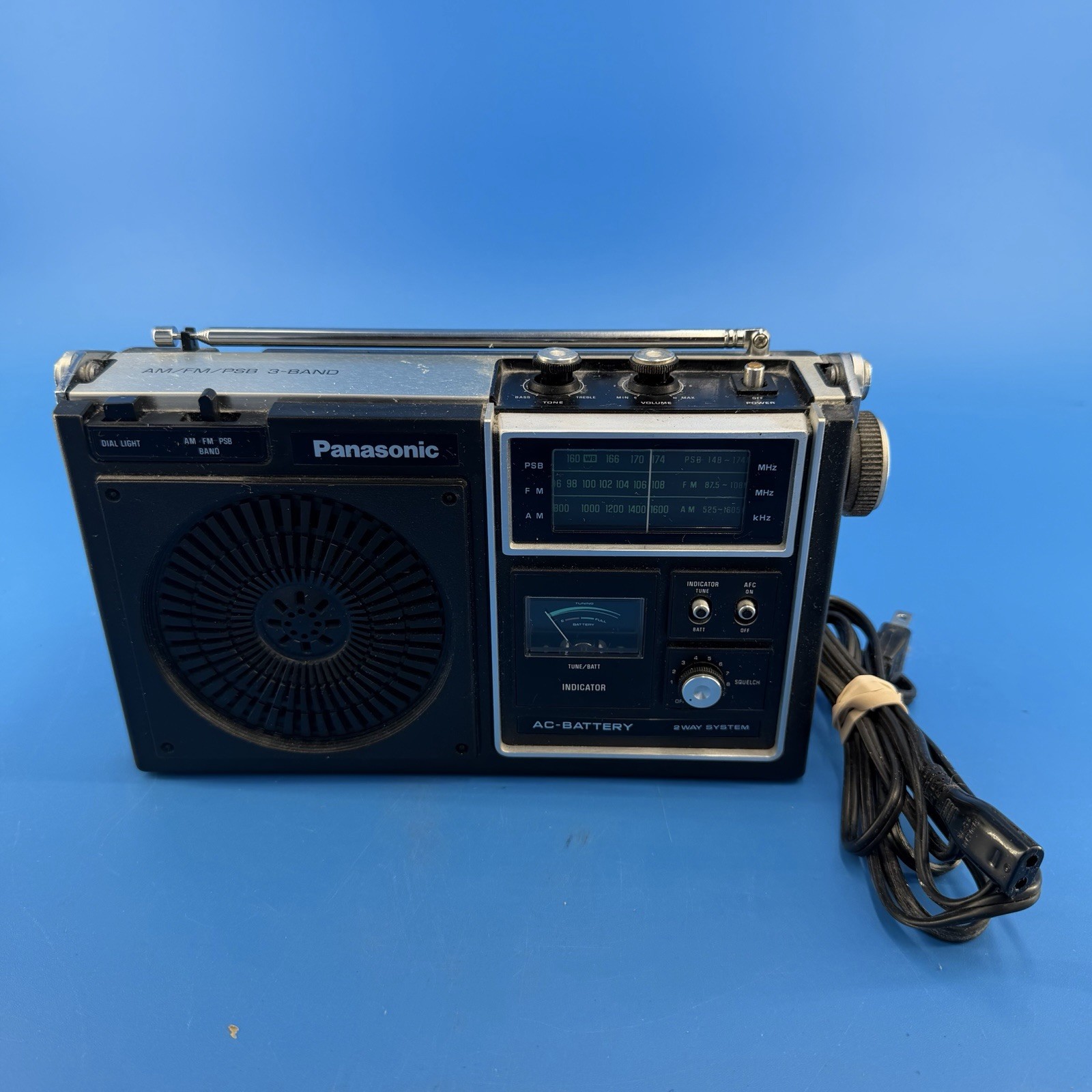 Vintage Panasonic RF-1080 AM/FM PSB 3-Band Portable Radio Black TESTED Vintage Panasonic RF-1080 AM/FM PSB 3-Band Portable Radio Black TESTED