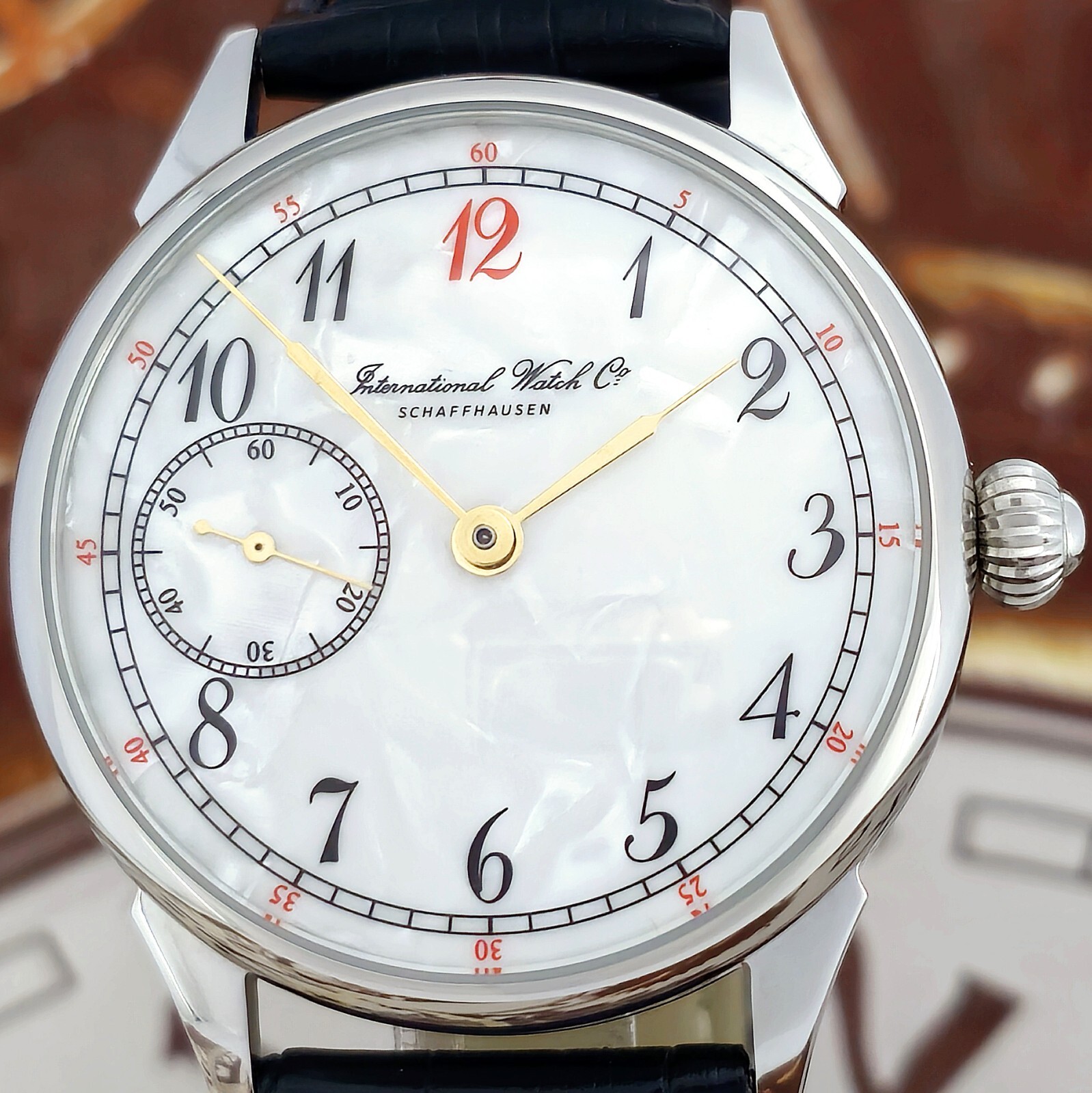 Watch USSR MARRIAGE Rare Dial Men's mechanism MOLNIJA 18 Jewels 3602