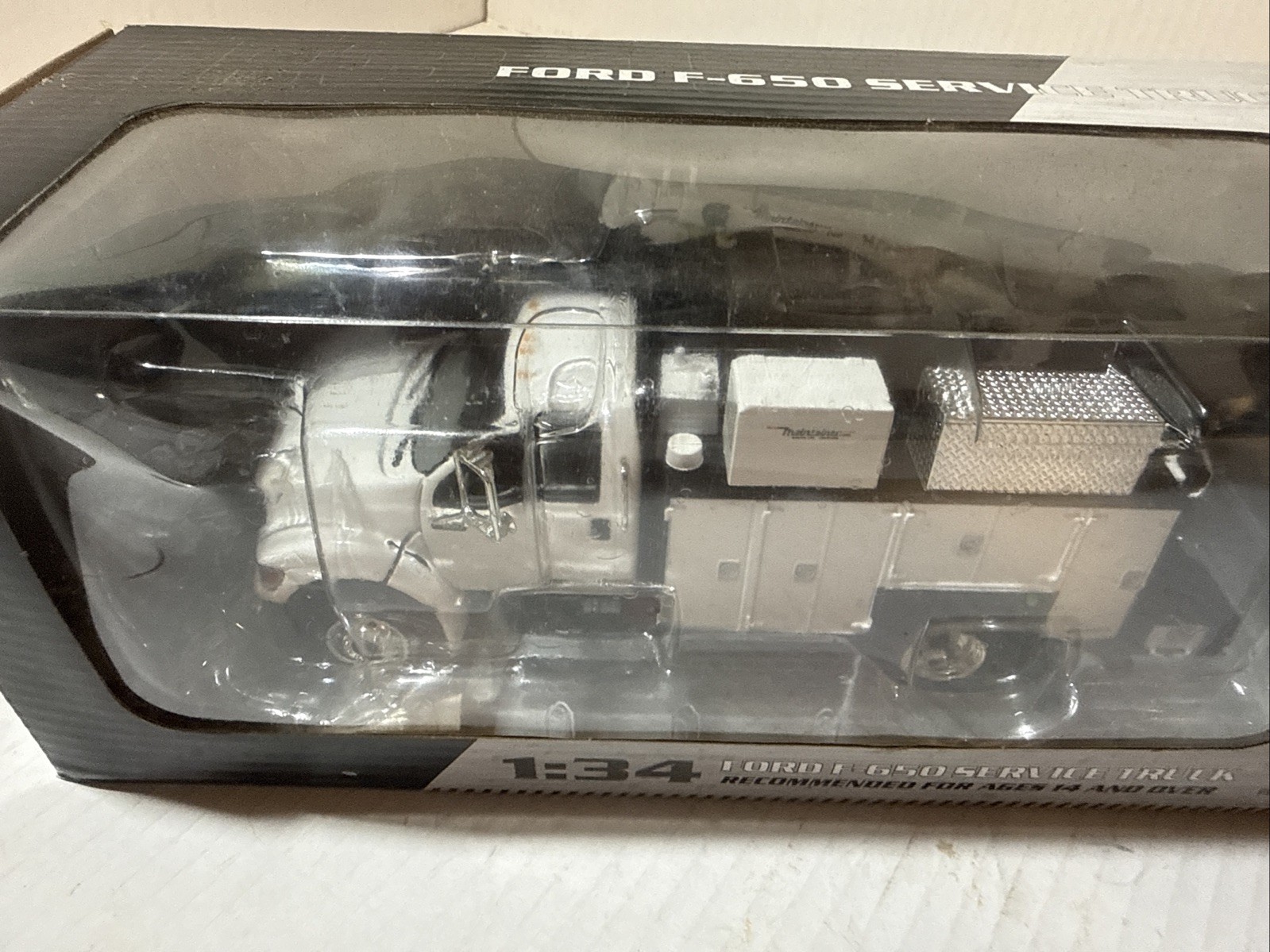 FORD F-650 Service /Crane Truck White 1/34 By First Gear NIB NICE FORD F-650 Service /Crane Truck White 1/34 By First Gear NIB NICE
