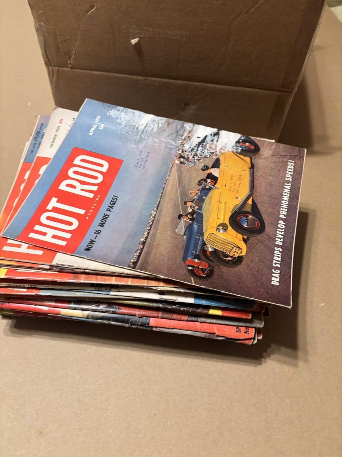 HOT ROD Magazines Lot Of 35 Vintage 1951-1960 See Pics. Low Grade. HOT ROD Magazines Lot Of 35 Vintage 1951-1960 See Pics. Low Grade.