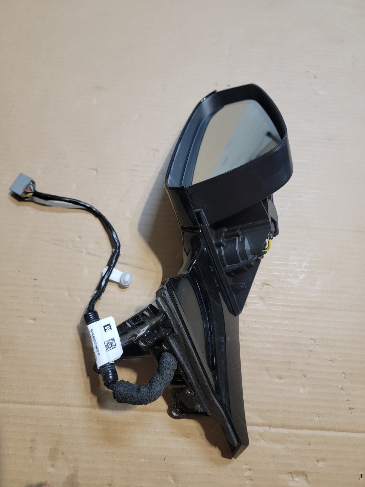 OEM 20-24 TESLA MODEL S PLAID MIRROR LEFT DRIVER  1613819-00-F#10J