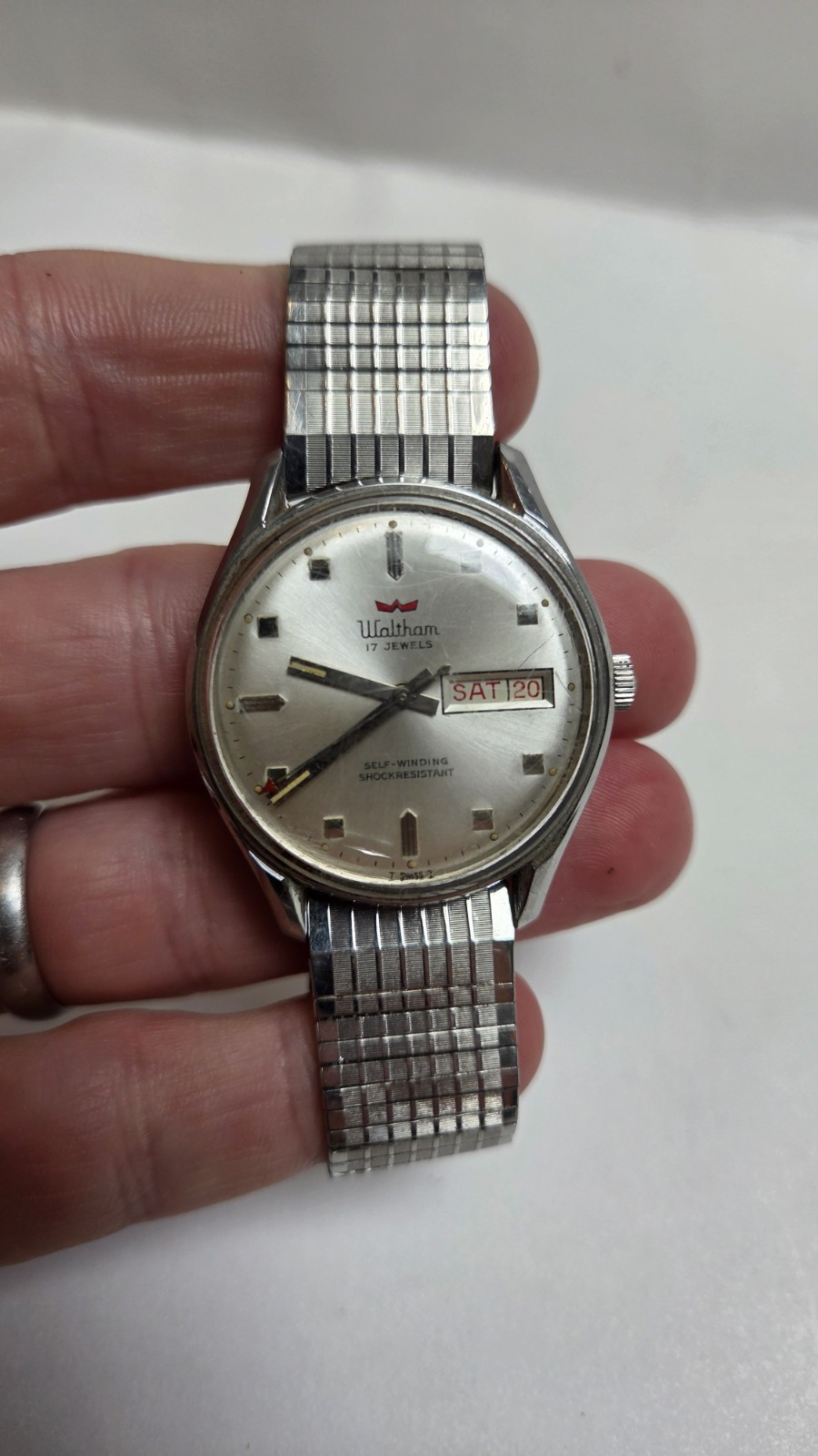 Vintage Waltham 17 Jewels Automatic Self Winding Day Date Swiss Men’s Watch Runs