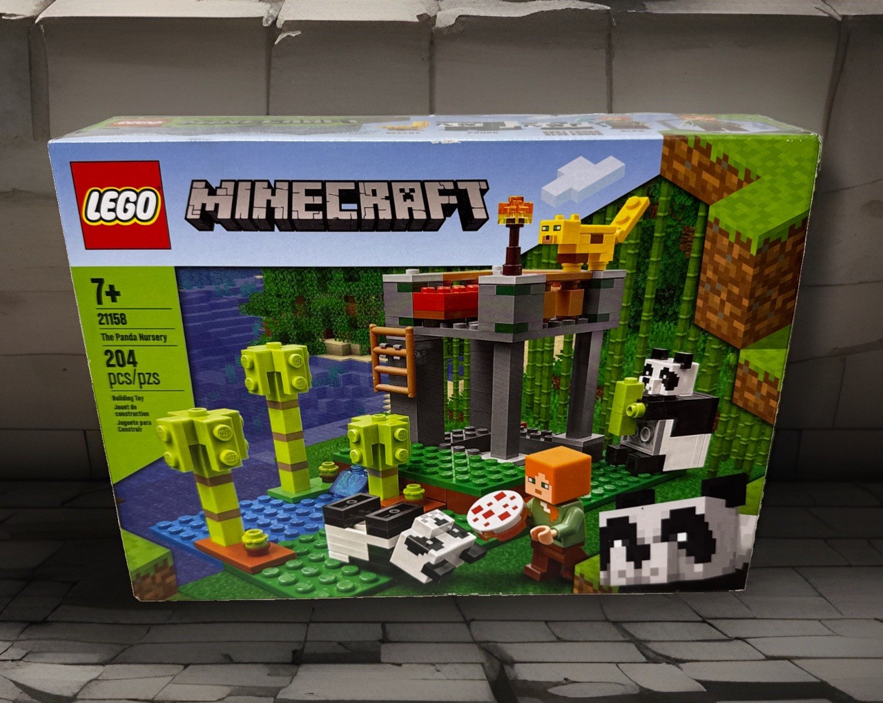 LEGO Minecraft 21158 The Panda Nursery 204 Pcs Retired Brand New Sealed B2 LEGO Minecraft 21158 The Panda Nursery 204 Pcs Retired Brand New Sealed B2