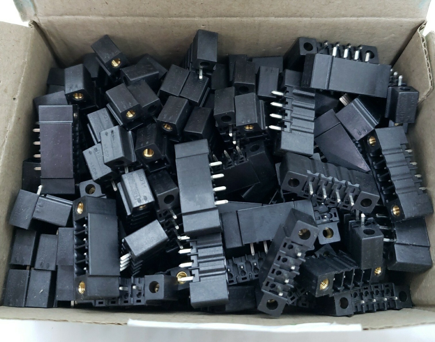 NEW 100 Qty Phoenix Contact 4 Position Pluggable Terminal Blocks 3.5mm Pitch...