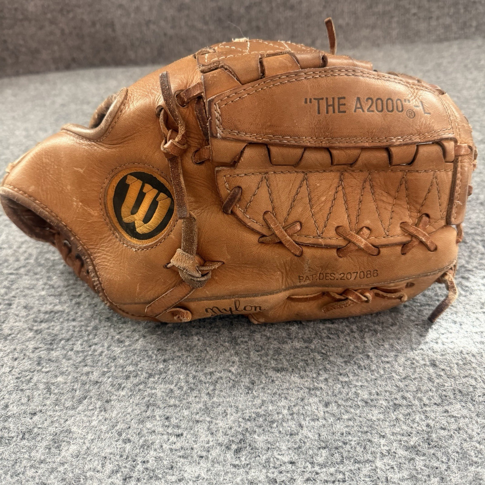 VTG Wilson’s The A2000-L Dual Hinge Grip Tite Leather Baseball Glove RHT Japan