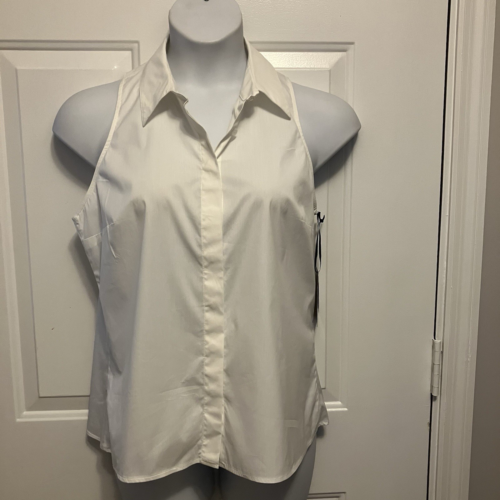 NWT Worth New York Women’s Sz 12 Crisp White Shirt Cotton Sleeveless