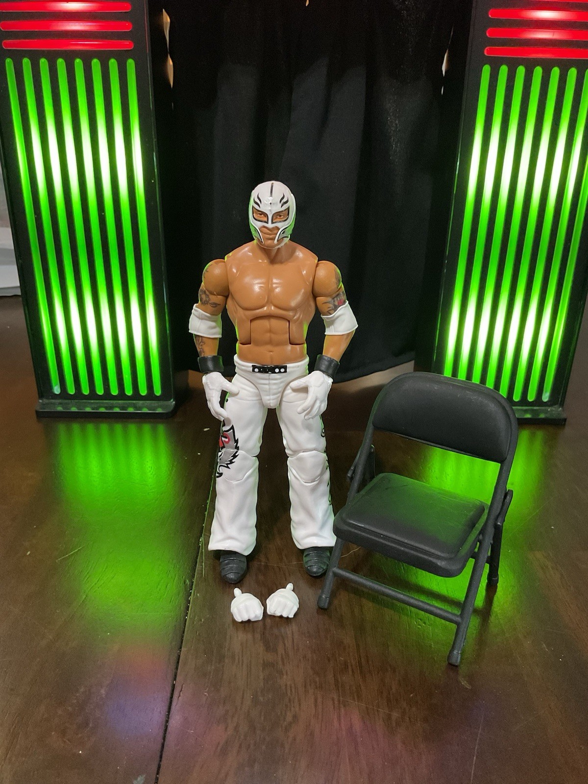WWE Elite - Rey Mysterio Ruthless Aggression (Walmart Exclusive) COMPLETE WWE Elite - Rey Mysterio Ruthless Aggression (Walmart Exclusive) COMPLETE