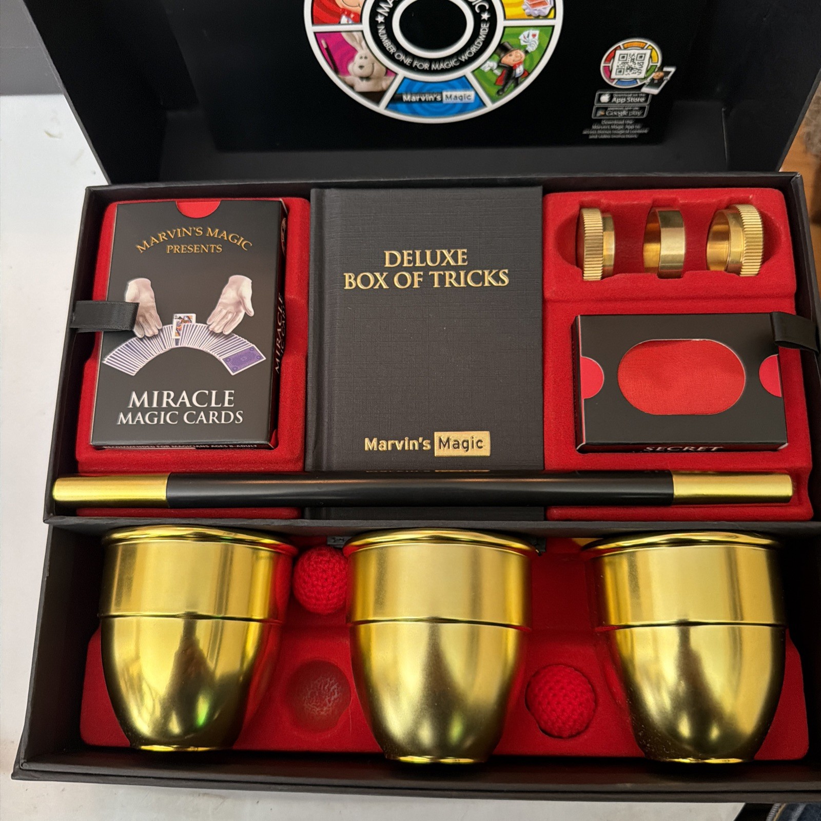 Marvin\'s Magic - Deluxe Box of Tricks   Executive Set of Magic Tricks   Magic Se