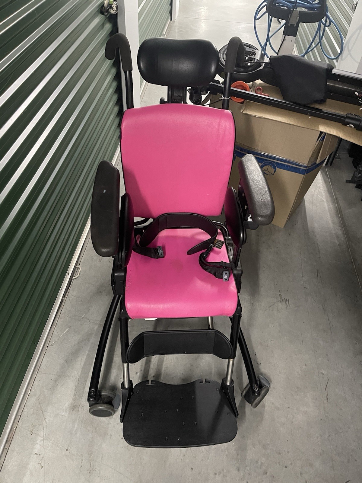 Rifton 850 Activity Chair With Hi-Lo Base (Medium)- Great Condition