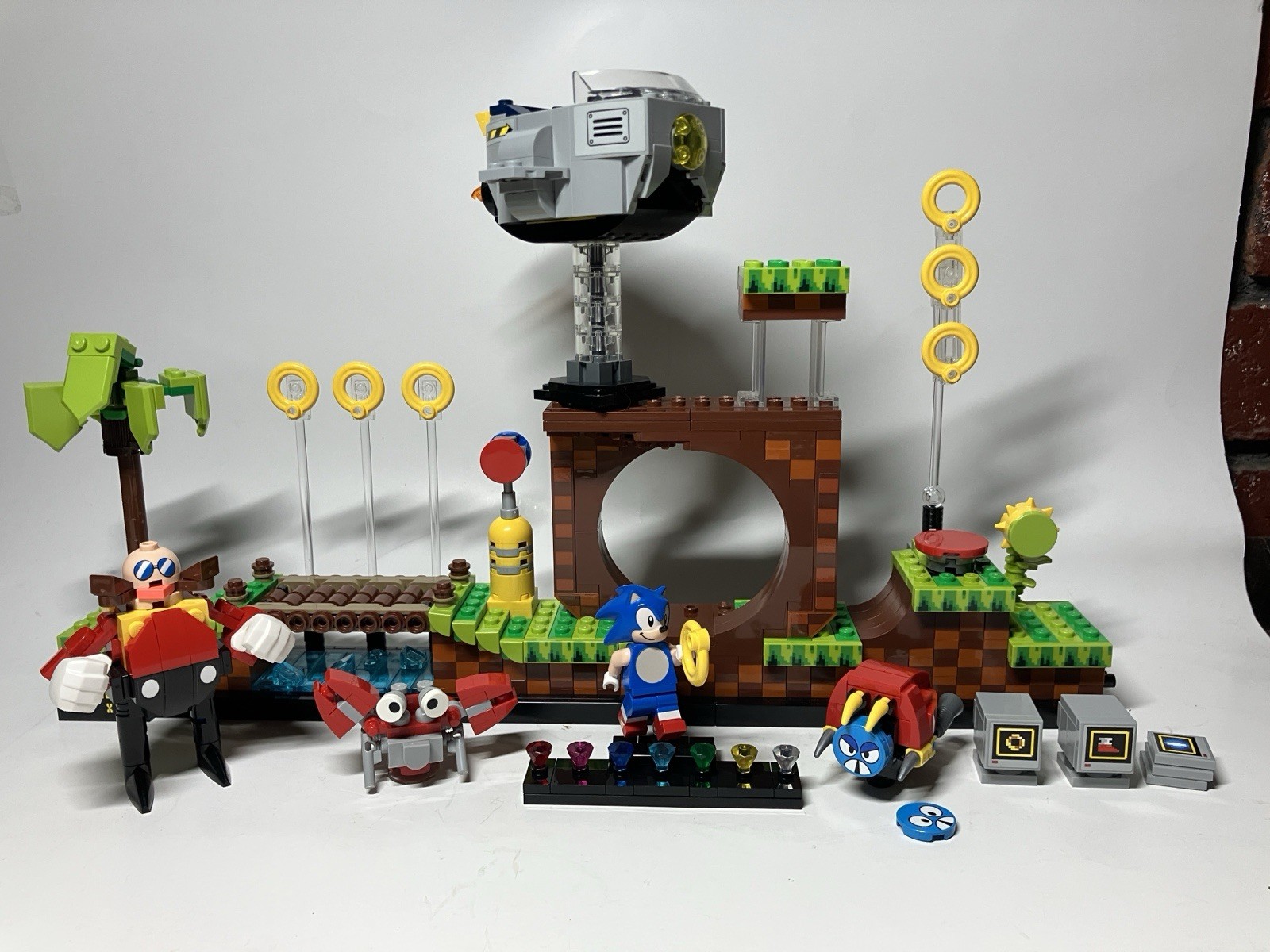 Lego Ideas Sonic The Hedgehog Green Hill Zone 21331 100% Complete W/instructions