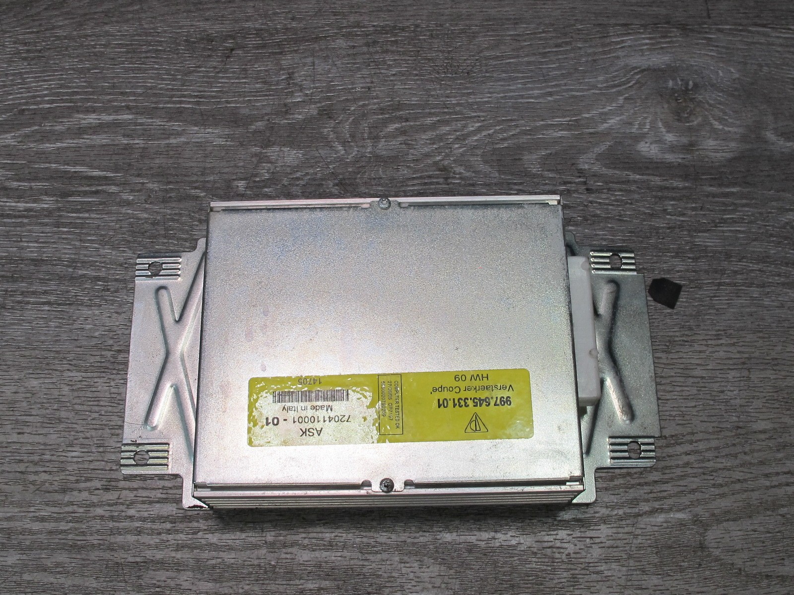 2005-2008 PORSCHE 911 997 RADIO AMPLIFIER AMP 99764533101