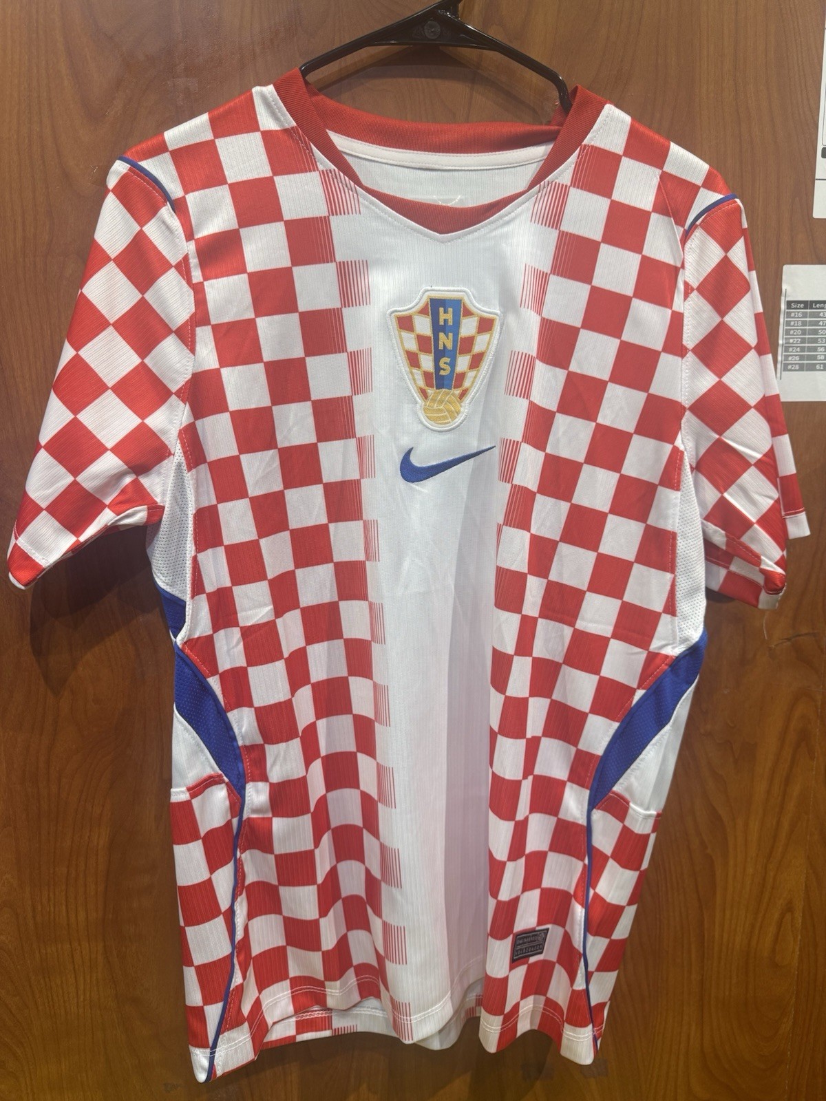 Nike Croatia National Team Men’s Soccer Jersey Size S White Red Blue Colors