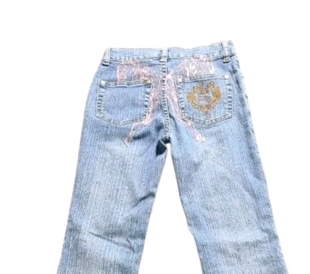 Y2K 2000s Hilary Duff  Stuffblue embroidered butterfly bootcutjeans. Girls Sz 8
