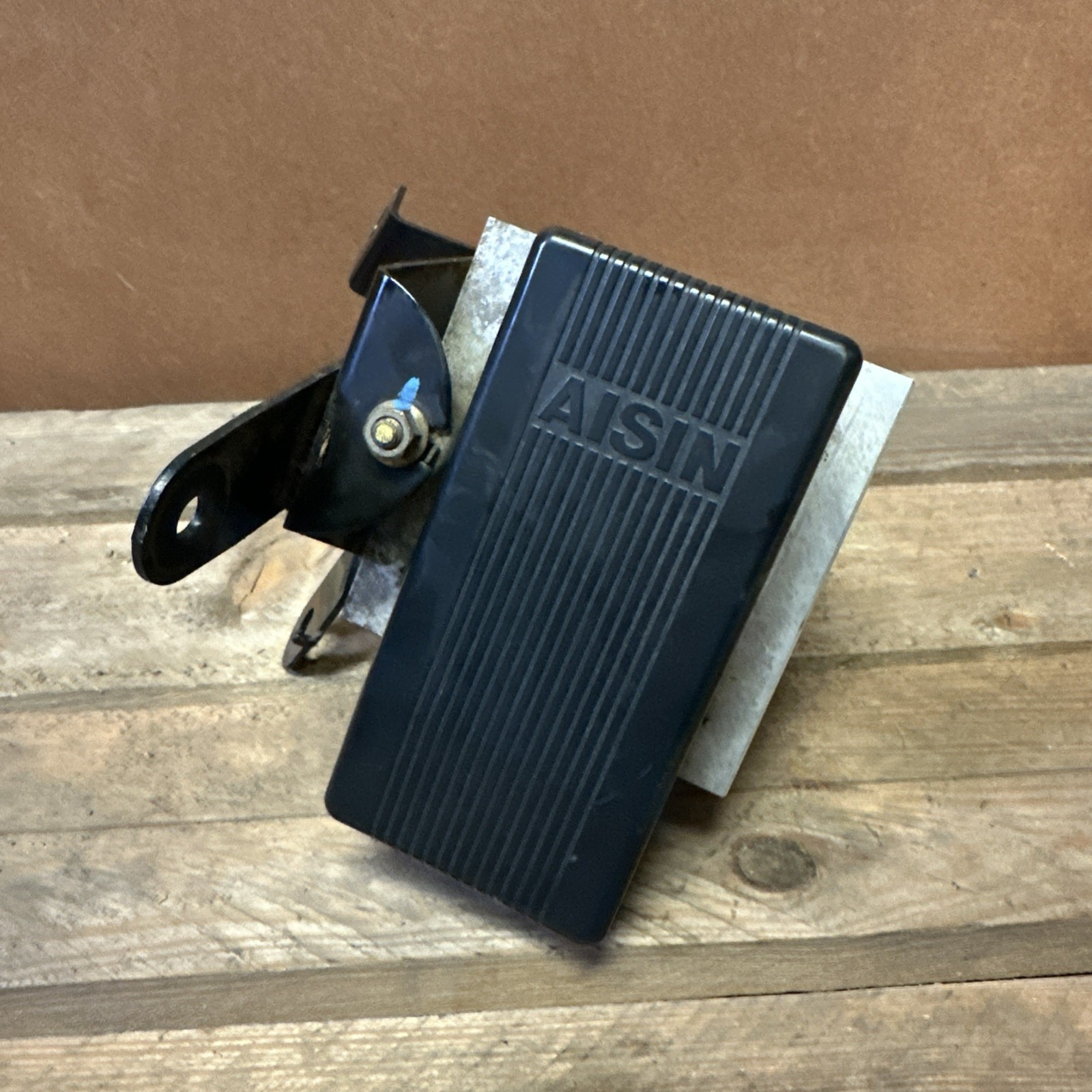 1996-2000 Toyota 4Runner 3.4L ABS Anti-Lock Brake Pump Module 44510-35090 OEM