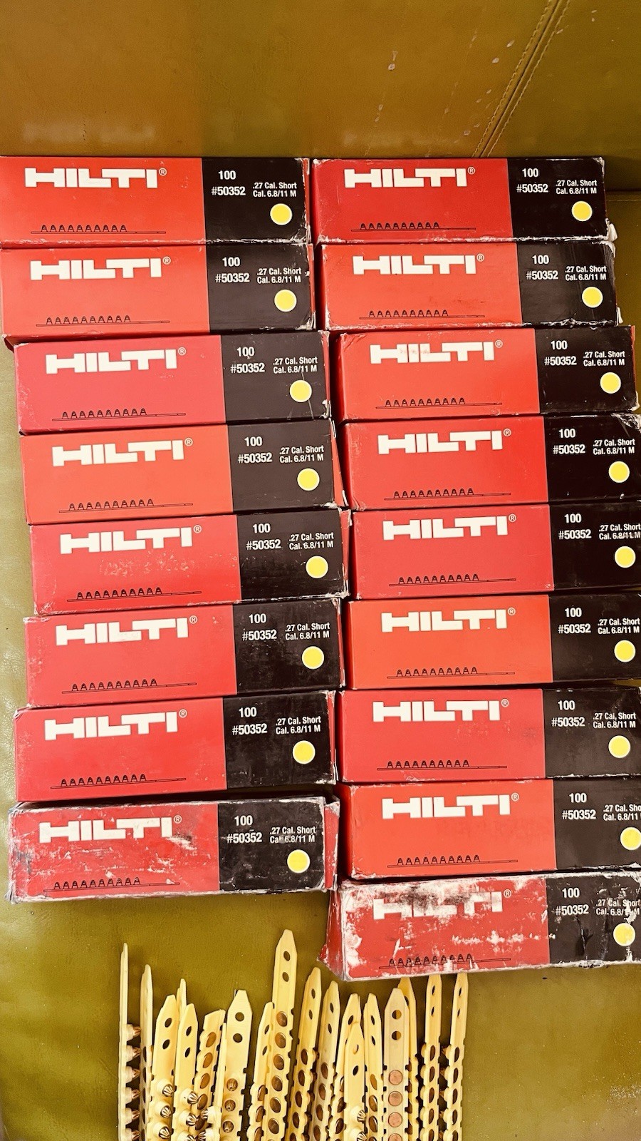 Lot Of 5 Boxes Hilti 50352 6.8/11 DX Short Cartridges Pack of 100 Shots (X5) Lot Of 5 Boxes Hilti 50352 6.8/11 DX Short Cartridges Pack of 100 Shots (X5)