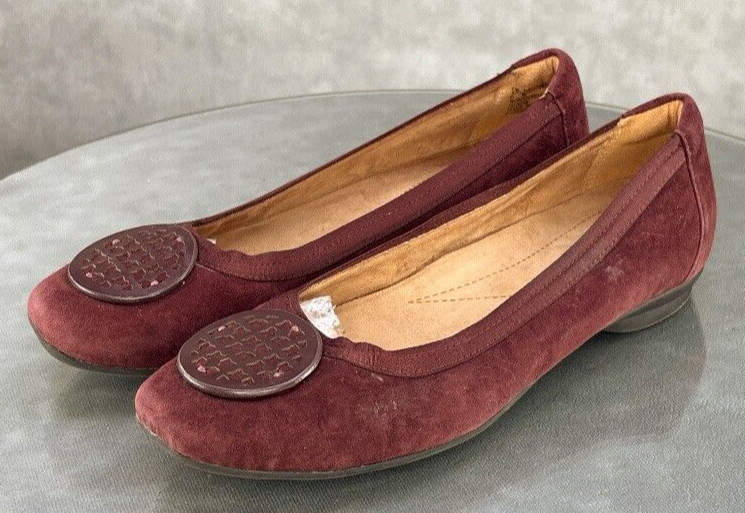 Clarks Artisan Women\'s Medallion Comfort Casual Loafers Shoes Size 8 Suede