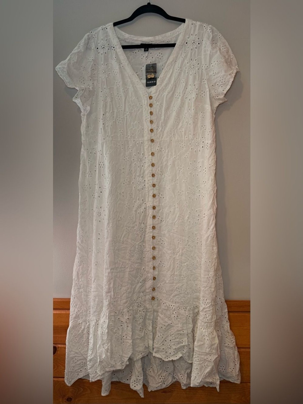 Torrid White Eyelet Hi-Low Midi Button Front Dress NWT Size 0