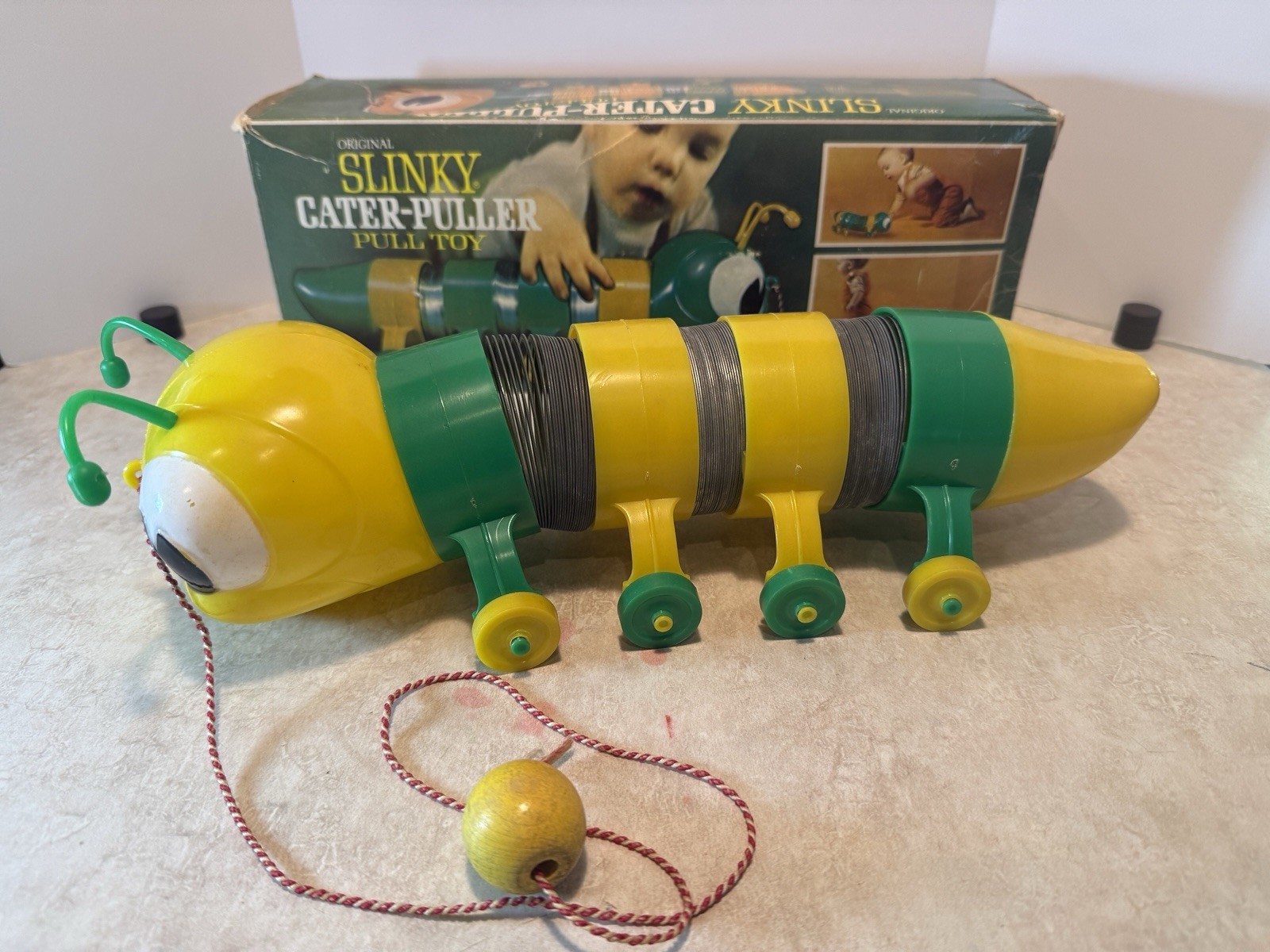 Vinage Slinky Cater Puller 1970s Pull Toy Original Box Vinage Slinky Cater Puller 1970s Pull Toy Original Box