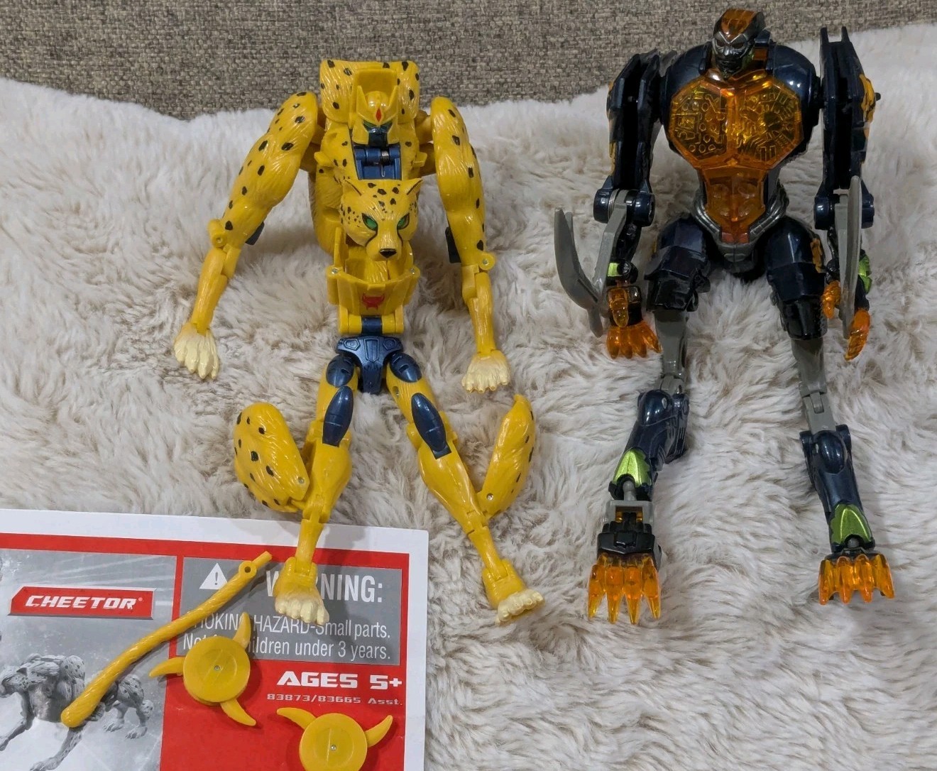 Transformers Beast Machines Night Slash Cheetor & Universe Cheetor (Get Both) Transformers Beast Machines Night Slash Cheetor & Universe Cheetor (Get Both)